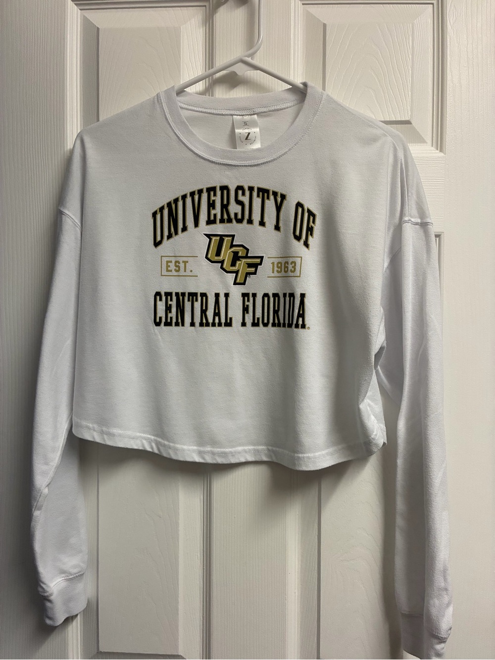UCF - University of Central Florida White Cropped Shirt & Crewneck Sweatshirt